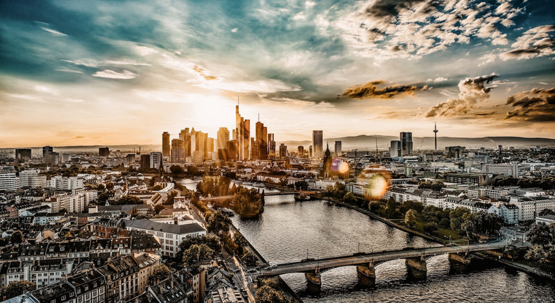 Frankfurt GOLDEN LENS FLARE-ART 50x27 cm AUSSTELLUNGSSTÜCK