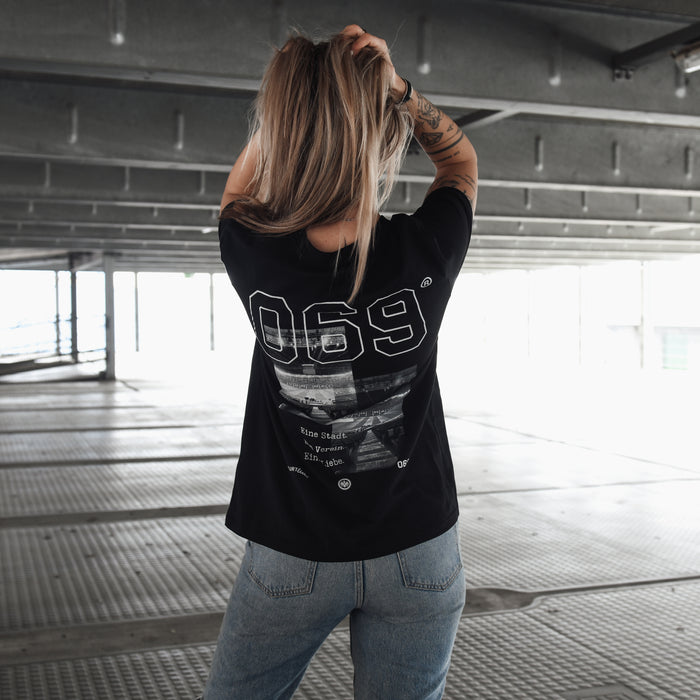 Unisex T-Shirt „Ein Verein“ Black – 069® Lizenzprodukt Eintracht Frankfurt