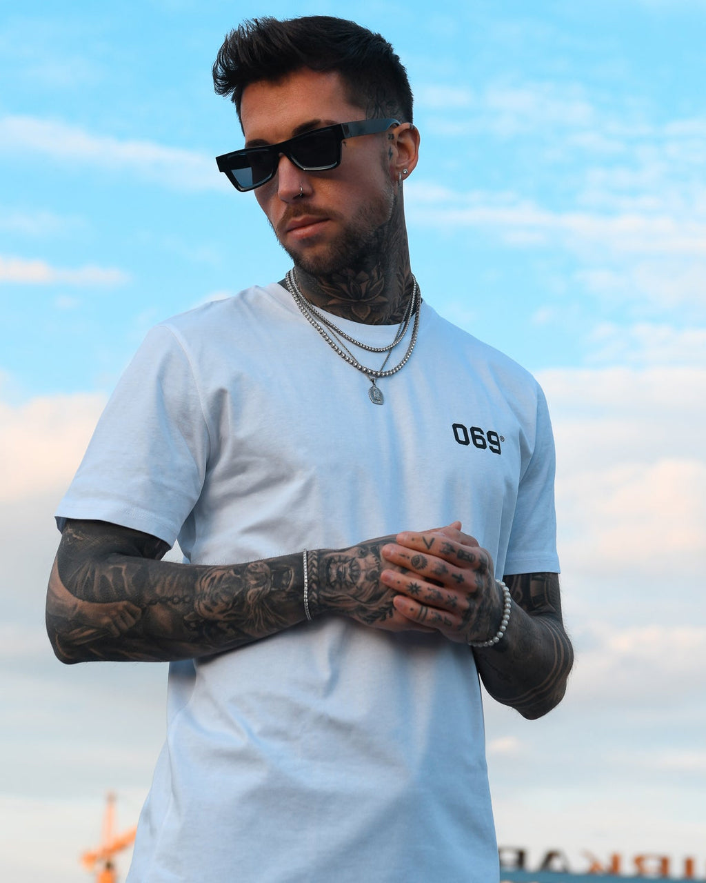Unisex T-Shirt 069 white