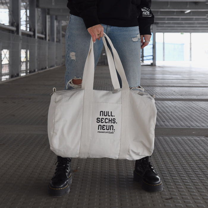 Null. Sechs. Neun. Sportbag natural