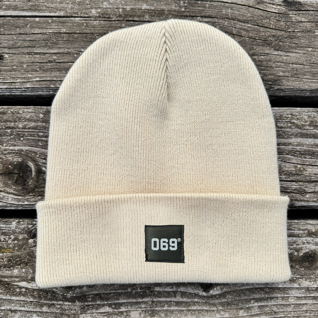 069 Beanie Sand